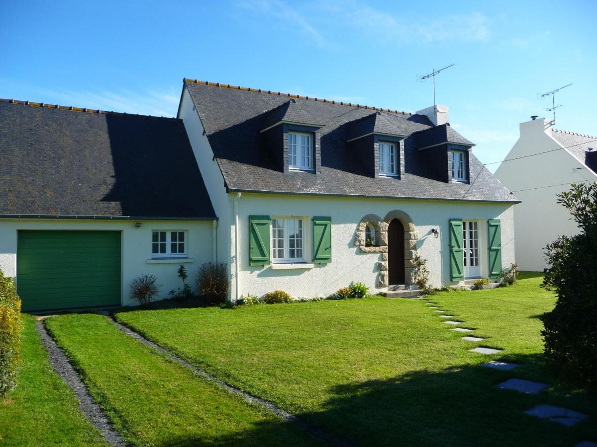 Le Bout De La Ville Hirel Exterior photo